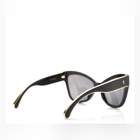 CHANEL Elegant Black and gold trim Sunglasses with accessories FLAWLESS main image 5